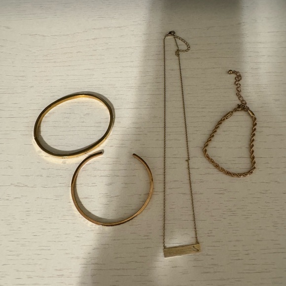 Gold and silver jewelry bundle - Picture 3 of 6